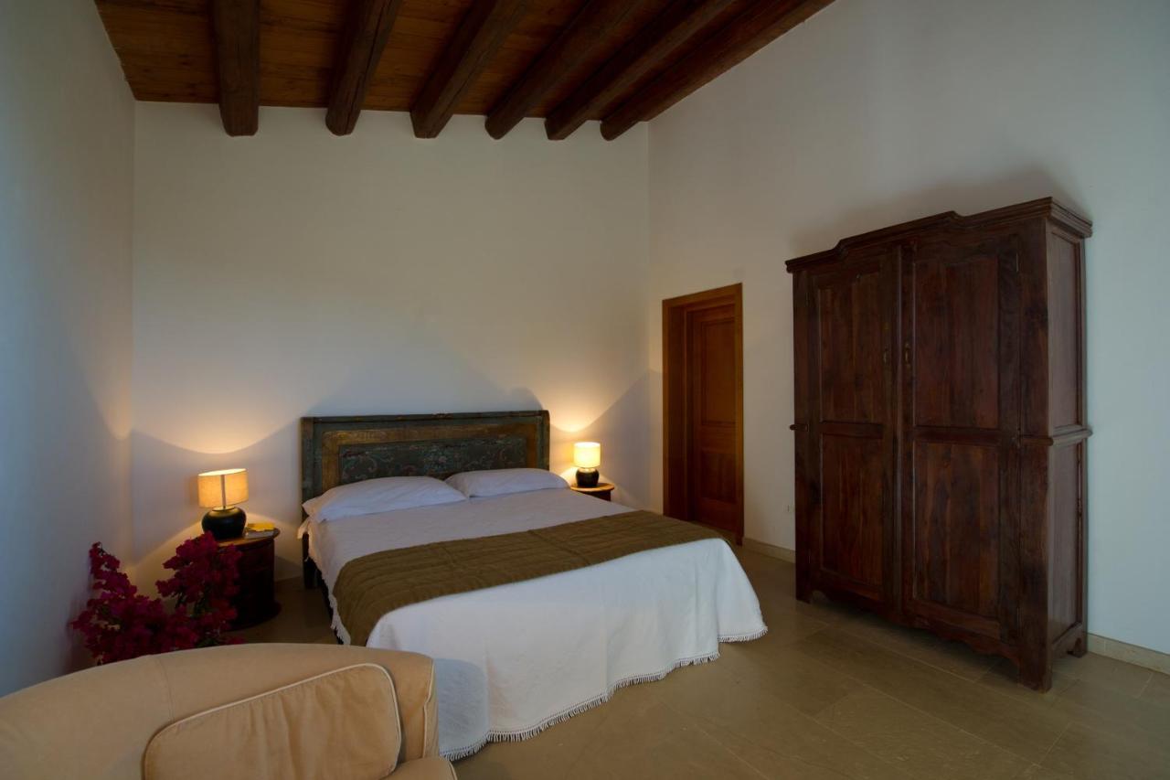 ホテル Relais Parco Cavalonga ドンナフガタ 部屋 写真